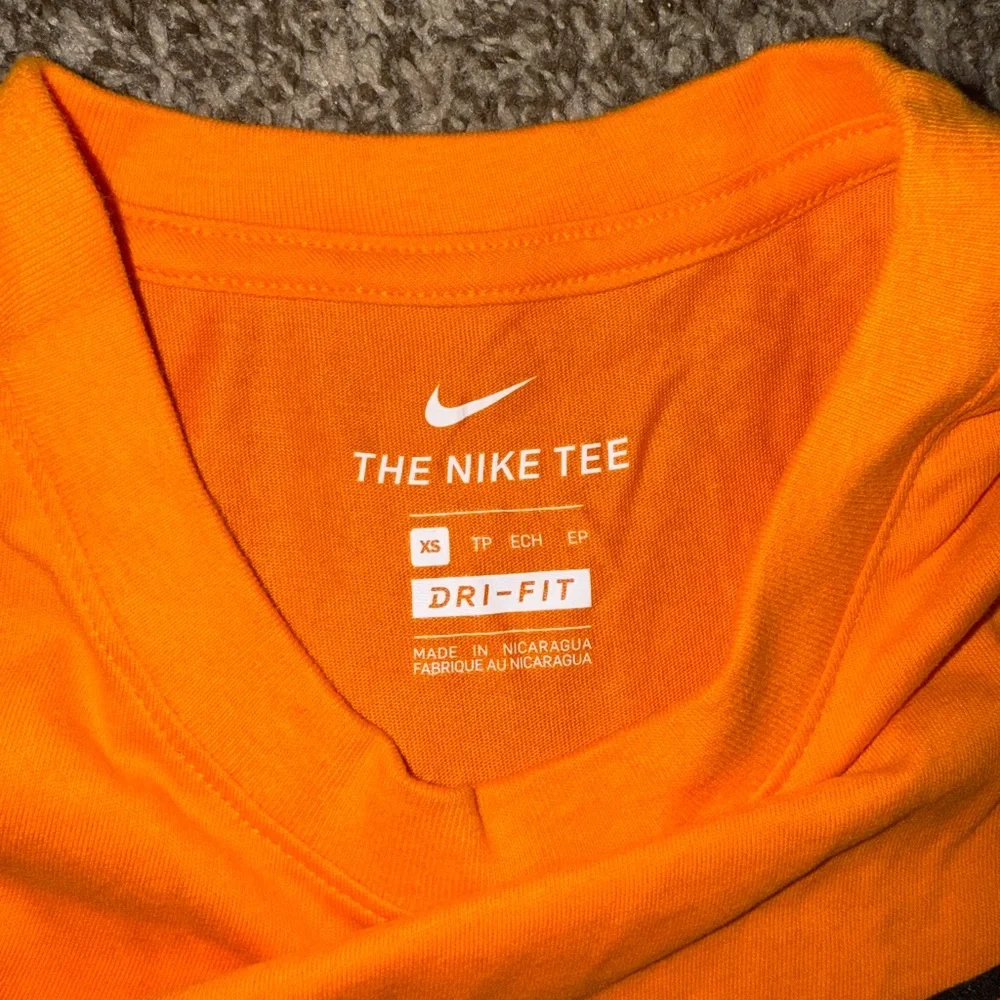 Nike Orange Short Sleeve Tee with Black Logo - Picture 4 of 4
